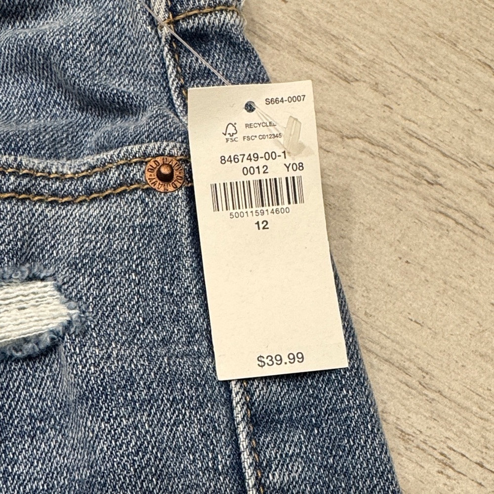 Old Navy High-Rise OG Straight Jean Shorts - 5” Inseam - Picture 3 of 9